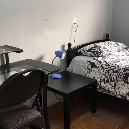 Guest House On The Carlton Street. Toronto Ngoại thất bức ảnh