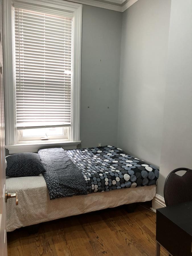 Guest House On The Carlton Street. Toronto Ngoại thất bức ảnh