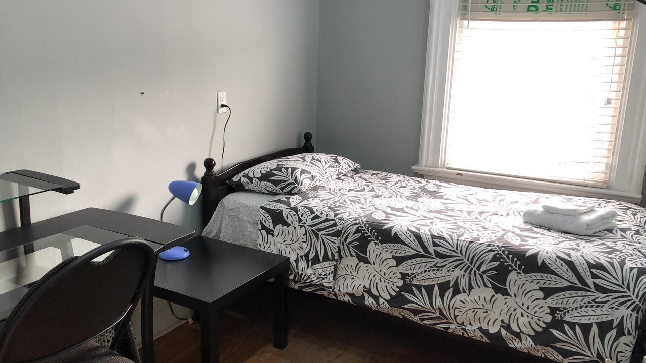 Guest House On The Carlton Street. Toronto Ngoại thất bức ảnh